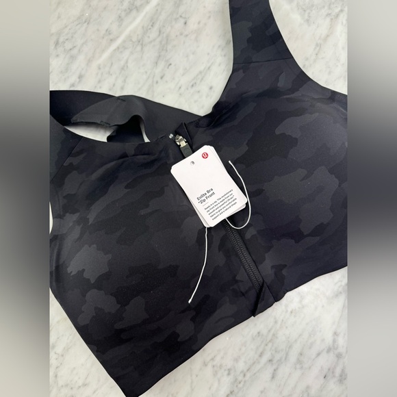 Lululemon Enlite Bra *Zip Front
Incognito Camo Multi Grey - Picture 8 of 8